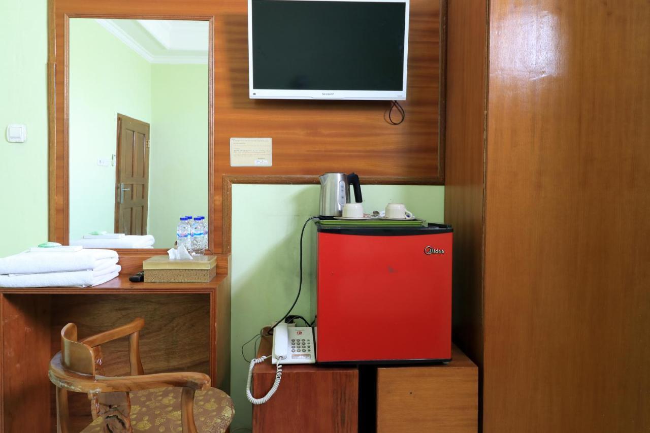 Hotel Prisma Sidoarjo Eksteriør bilde