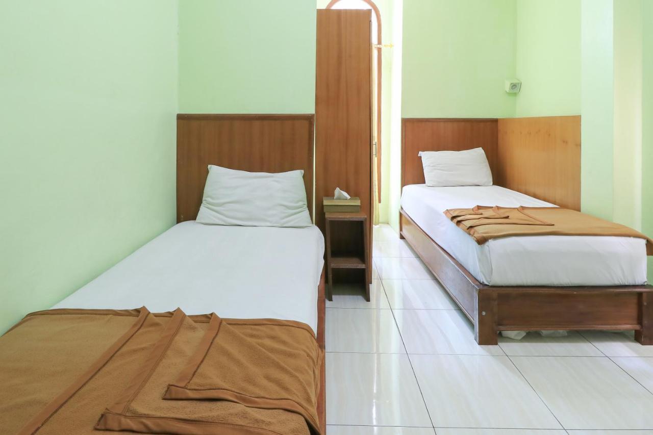 Hotel Prisma Sidoarjo Eksteriør bilde