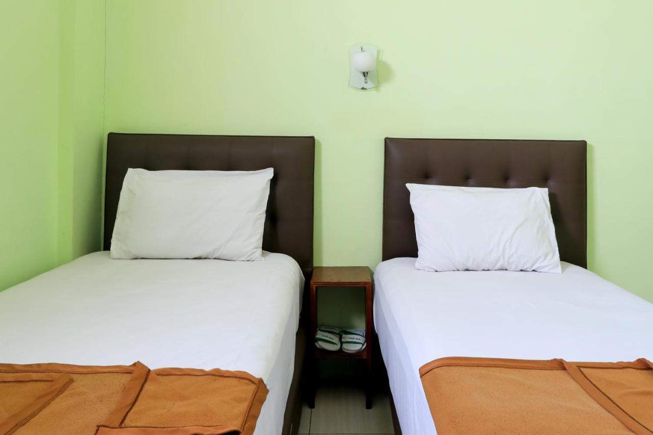 Hotel Prisma Sidoarjo Eksteriør bilde