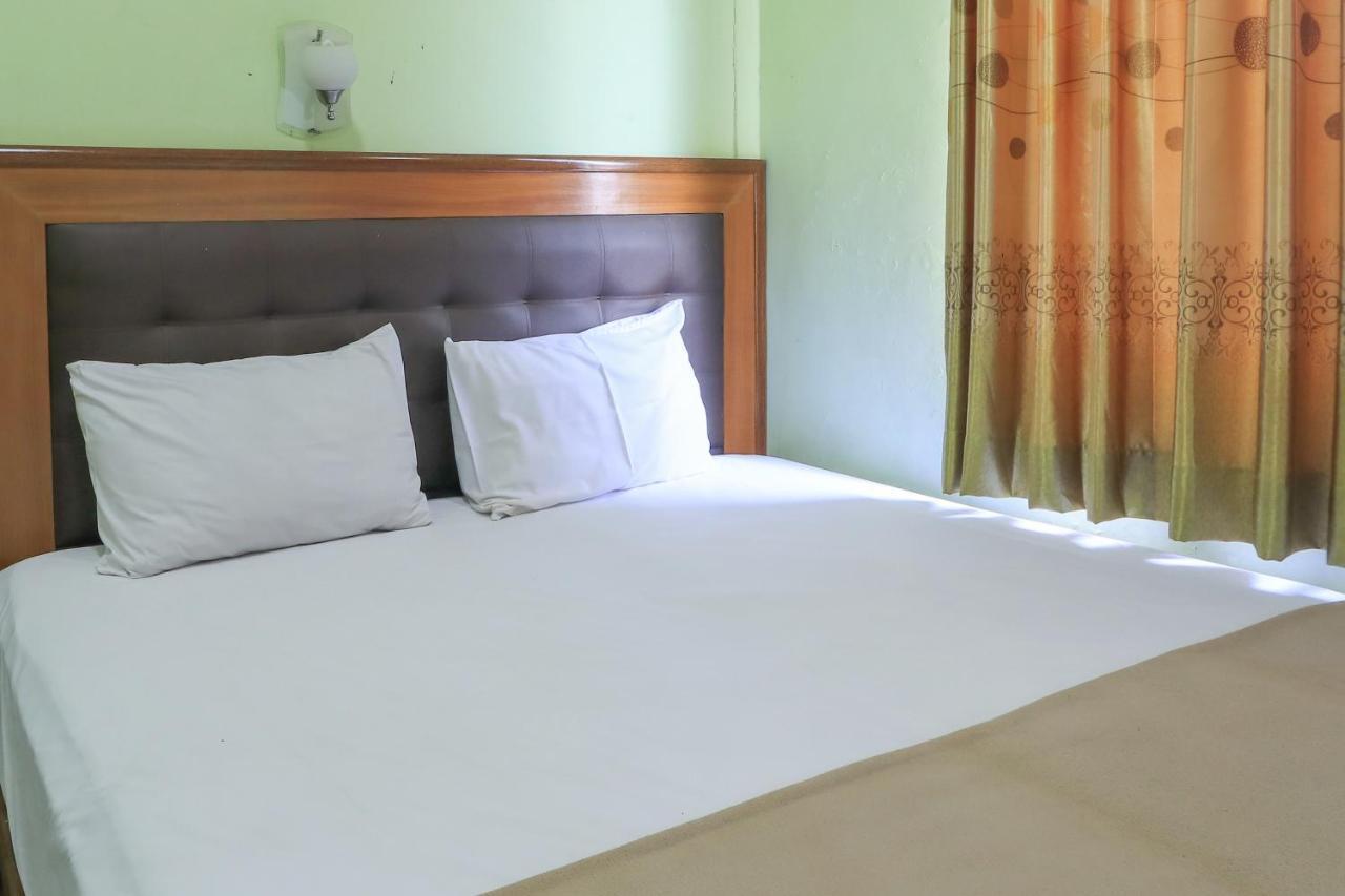Hotel Prisma Sidoarjo Eksteriør bilde